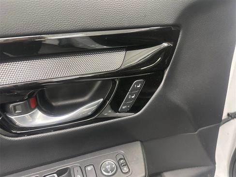 Used 2023 Honda CR-V Sport Touring image 12