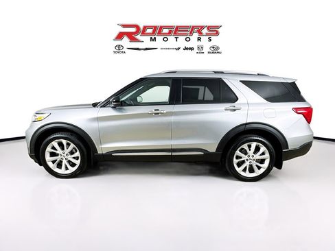 Used 2024 Ford Explorer Platinum w/ Technology Package image 4