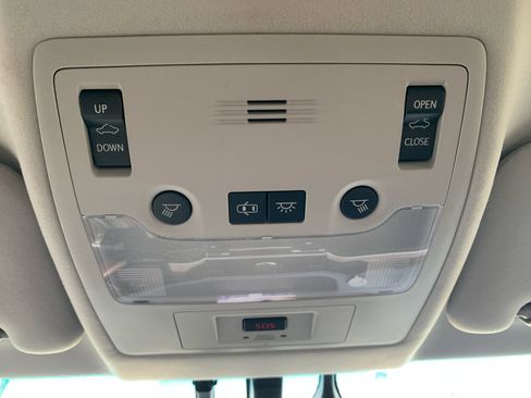 Used 2014 Lexus ES 300h 4DR SDN HYBRID image 25