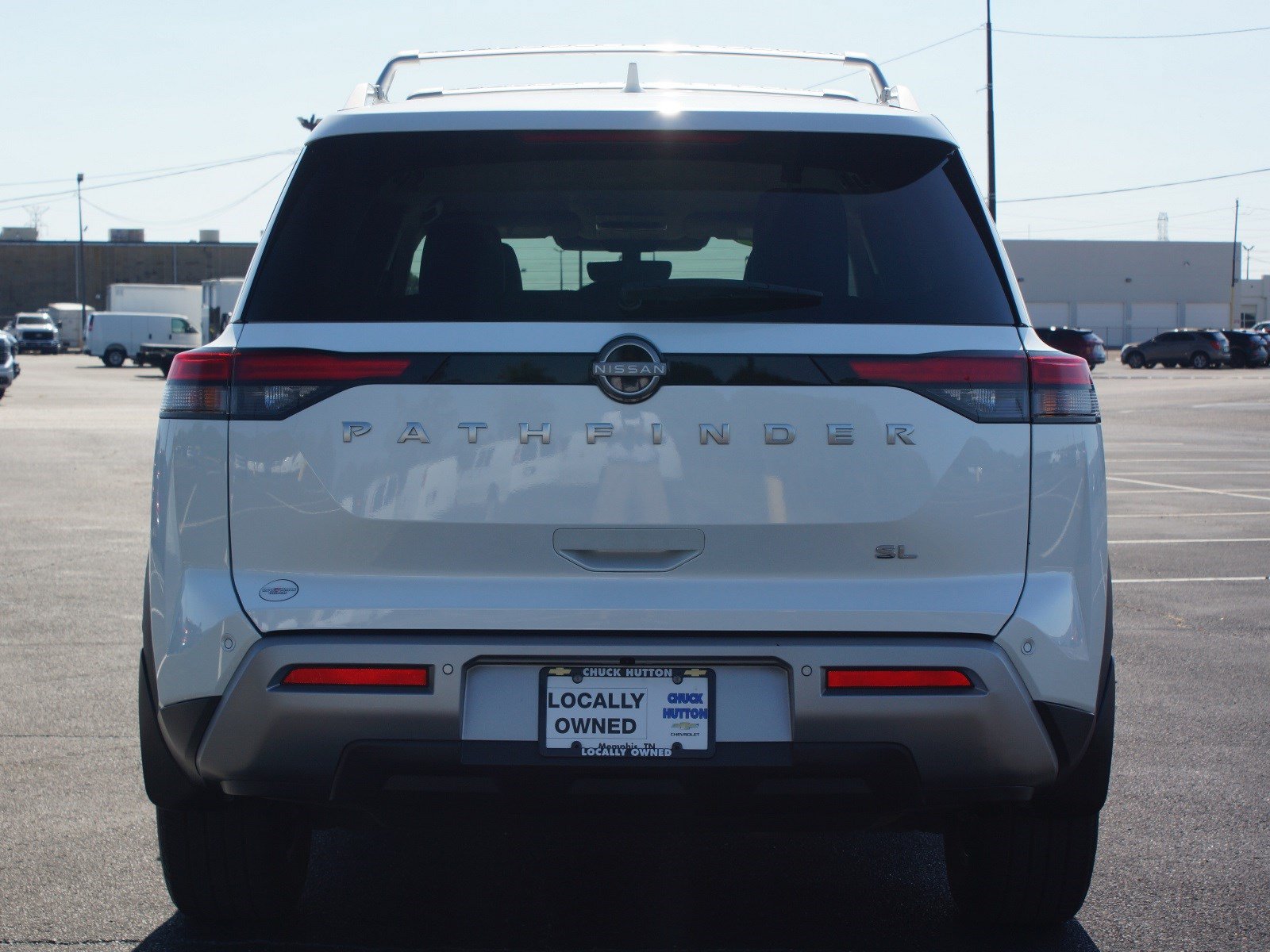 Used 2025 Nissan Pathfinder SL FWD image 3