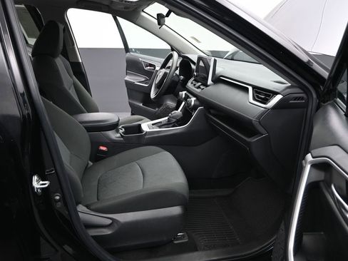 Used 2023 Toyota RAV4 XLE image 12