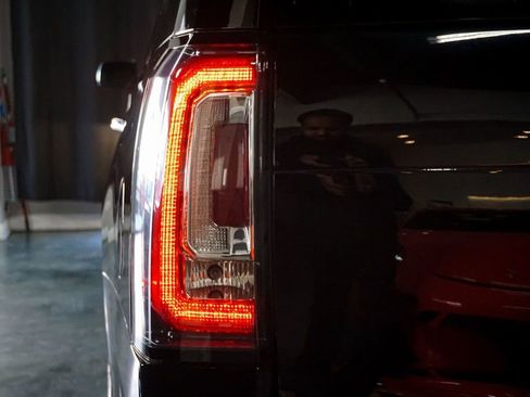 Used 2018 GMC Yukon XL Denali w/ Open Road Package image 81