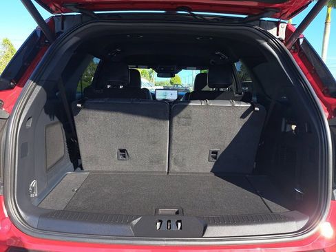 Certified 2025 Ford Explorer ST image 10