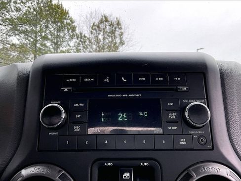 Used 2017 Jeep Wrangler Sport w/ Quick Order Package 23S image 13