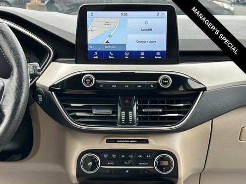 Used 2020 Ford Escape SEL image 23