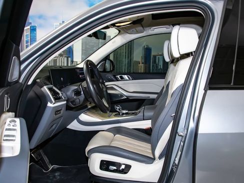 Used 2025 BMW ALPINA XB7 AWD/4WD image 20