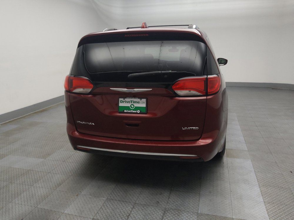 Used 2017 Chrysler Pacifica Limited FWD image 7