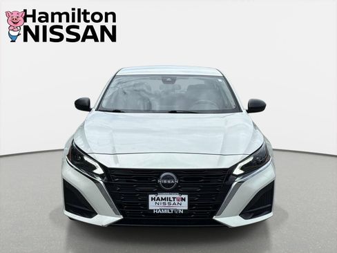 Used 2024 Nissan Altima 2.5 SV FWD image 6