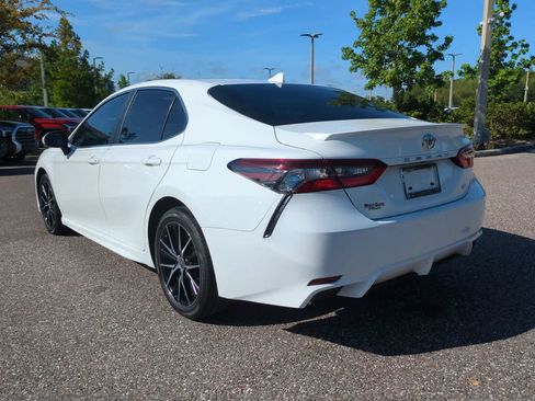 Certified 2023 Toyota Camry SE FWD image 4