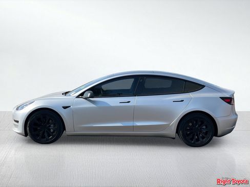 Used 2022 Tesla Model 3 Long Range AWD/4WD image 3