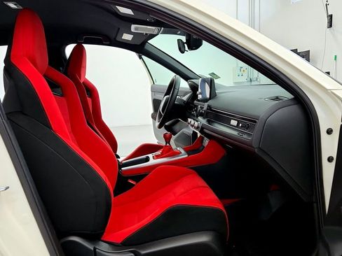 Used 2024 Honda Civic Type R image 17