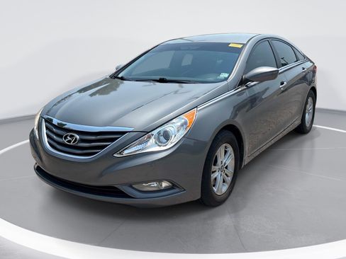 Used 2013 Hyundai Sonata GLS w/ Popular Equipment Pkg FWD image 3