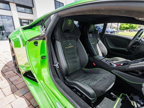 Used 2024 Lamborghini Huracan Tecnica RWD image 34