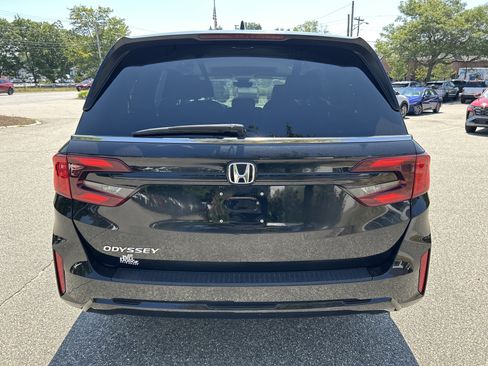 Used 2025 Honda Odyssey EX-L image 6
