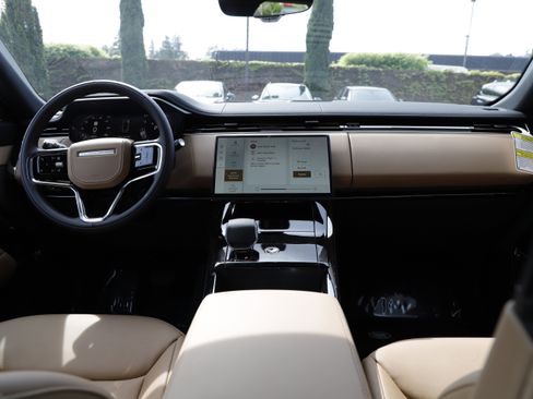 New 2026 Land Rover Range Rover Sport SE AWD/4WD image 16