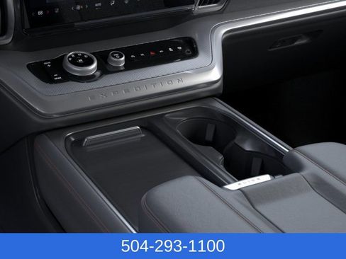 New 2026 Ford Expedition Active image 15