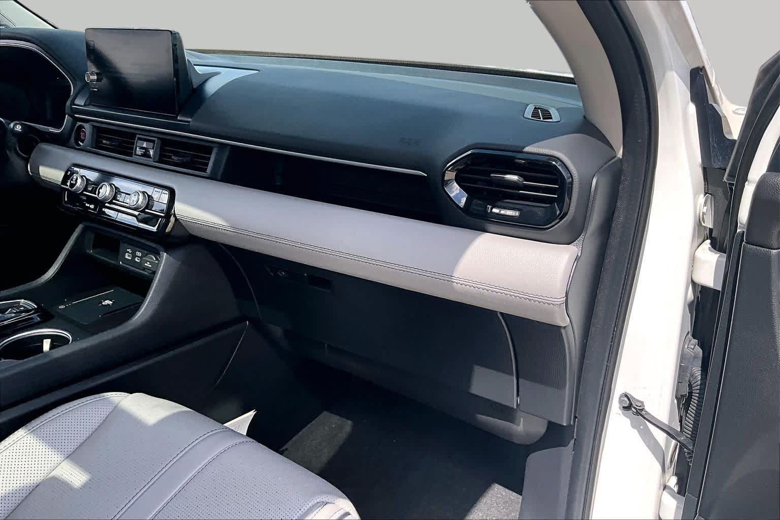 Used 2023 Honda Pilot Elite image 17