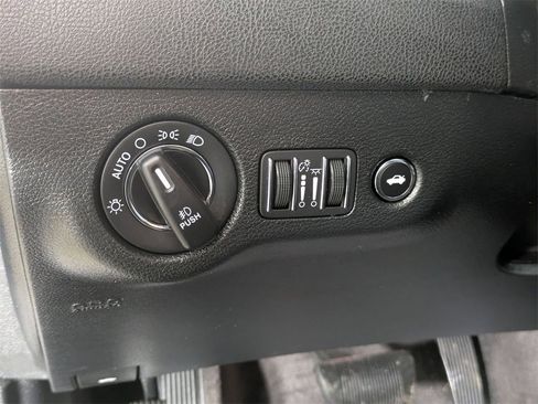 Certified 2018 Chrysler 300 S w/ Safetytec Plus Group image 16