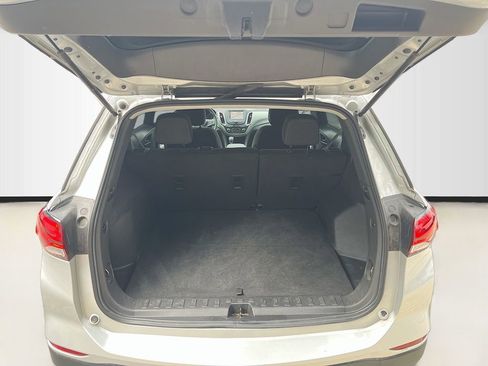 Used 2022 Chevrolet Equinox LS image 23
