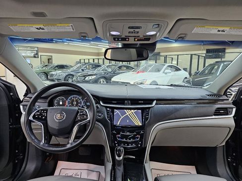 Used 2013 Cadillac XTS Premium FWD image 27
