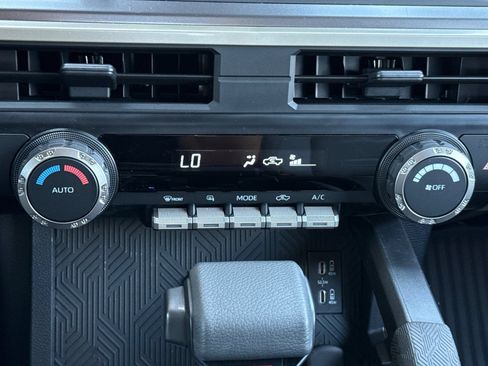 Used 2026 Toyota Tacoma TRD Sport AWD/4WD image 24
