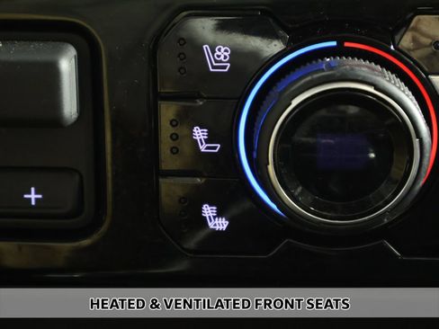 Used 2024 Chevrolet Silverado 1500 High Country w/ High Country Premium Package AWD/4WD image 9