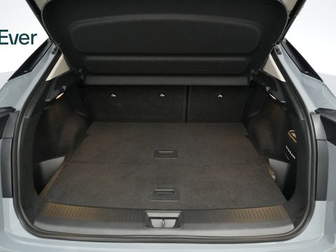 Used 2024 Nissan Ariya AWD image 8