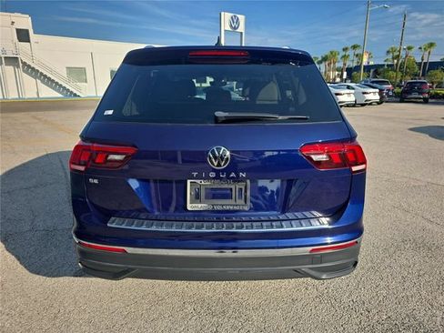 Used 2023 Volkswagen Tiguan SE FWD image 3