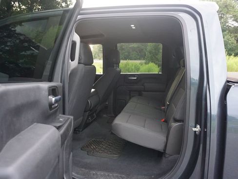 Used 2020 Chevrolet Silverado 2500 Custom w/ Custom Value Package AWD/4WD image 12