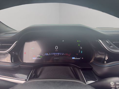 Used 2023 Jeep Grand Cherokee Trailhawk w/ Luxury Tech Group III image 30