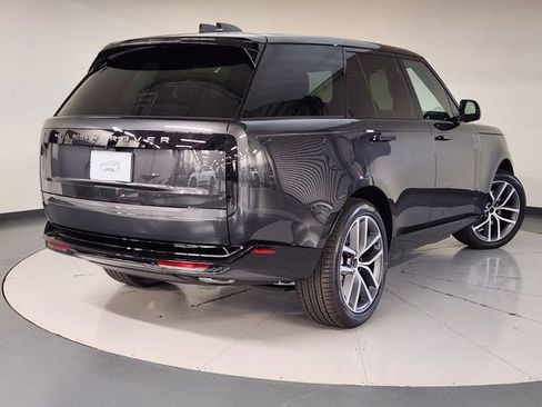 New 2026 Land Rover Range Rover SE AWD/4WD image 2