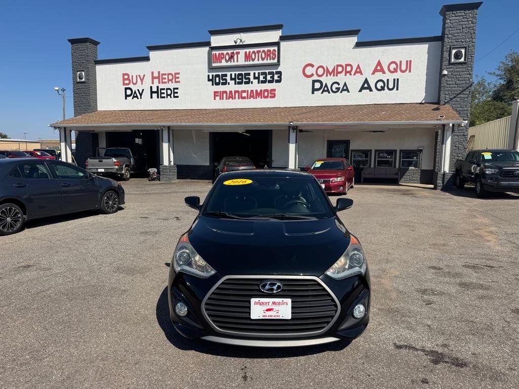 Used 2016 Hyundai Veloster Turbo w/ Option Group 04 FWD image 2