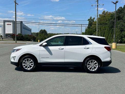 Used 2020 Chevrolet Equinox LT w/ Driver Convenience Package AWD/4WD image 2
