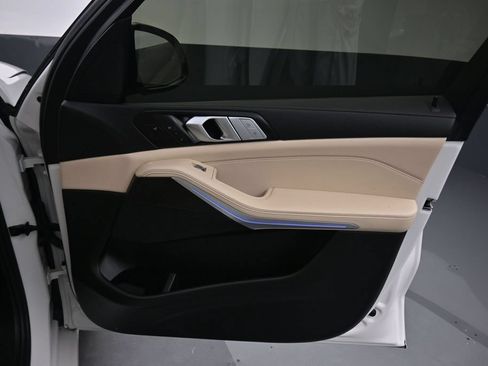 Used 2022 BMW X7 xDrive40i w/ Executive Package AWD/4WD image 57