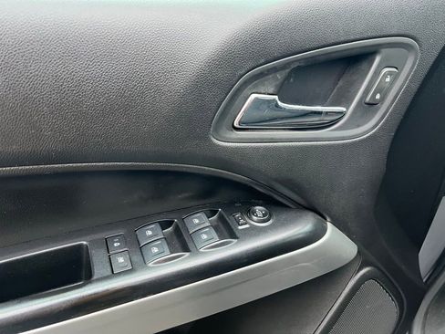 Used 2018 Chevrolet Colorado LT w/ LT Convenience Package image 15