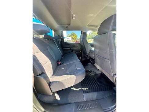 Used 2025 Chevrolet Silverado 1500 Custom Trail Boss w/ LPO, Dark Essentials Package image 16