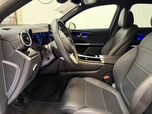 Certified 2025 Mercedes-Benz GLC 300 image 8