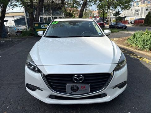 Used 2017 MAZDA MAZDA3 Touring w/ Popular Equipment Package image 9