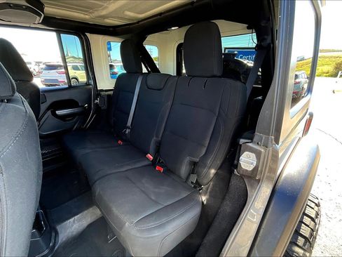Used 2021 Jeep Wrangler Unlimited Sport image 27