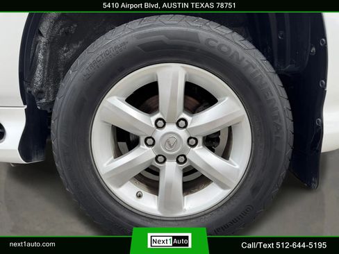 Used 2015 Lexus GX 460 w/ Navigation Package AWD/4WD image 40