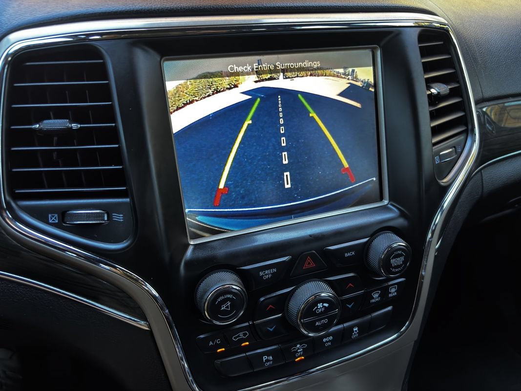 Used 2015 Jeep Grand Cherokee Overland w/ Advanced Technology Group AWD/4WD image 19