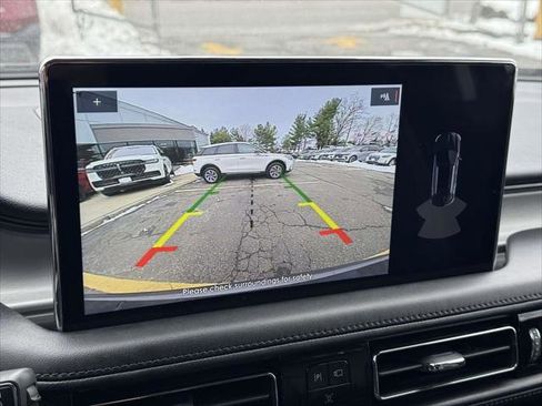 Used 2022 Lincoln Nautilus Standard image 24