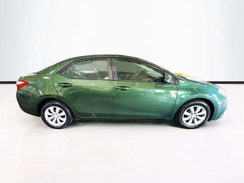 Used 2016 Toyota Corolla LE FWD image 5