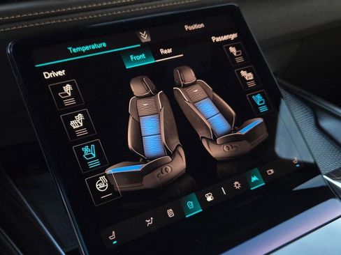 New 2026 Cadillac Escalade ESV Luxury image 22