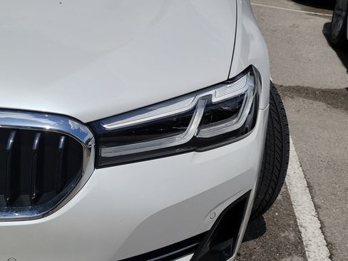 Used 2023 BMW 540i w/ Executive Package RWD image 5