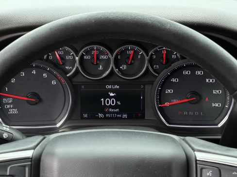 Used 2020 Chevrolet Silverado 1500 LT w/ Texas Edition AWD/4WD image 18