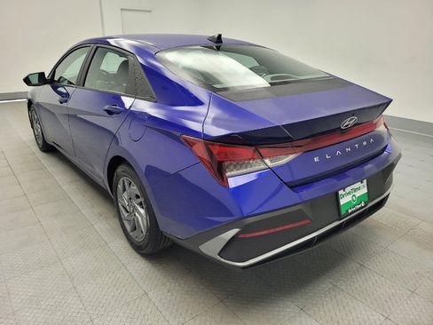 Used 2024 Hyundai Elantra SEL image 5