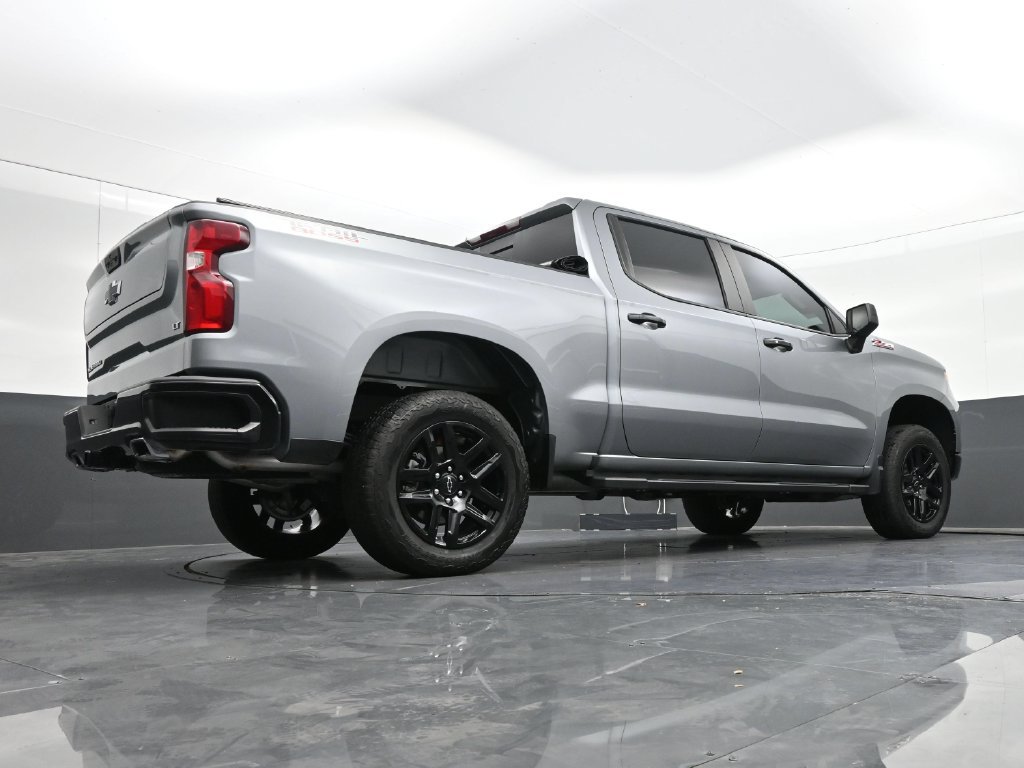 Used 2025 Chevrolet Silverado 1500 LT Trail Boss w/ Convenience Package II AWD/4WD image 29
