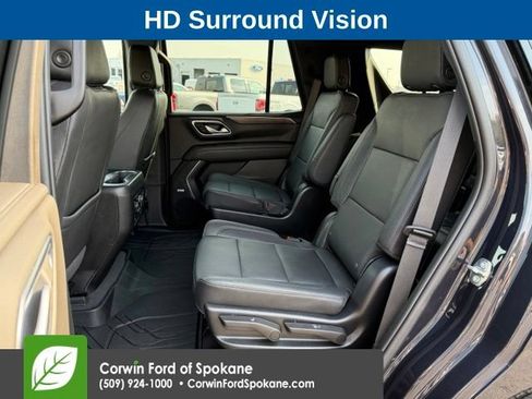 Used 2022 Chevrolet Tahoe Z71 w/ Luxury Package AWD/4WD image 11