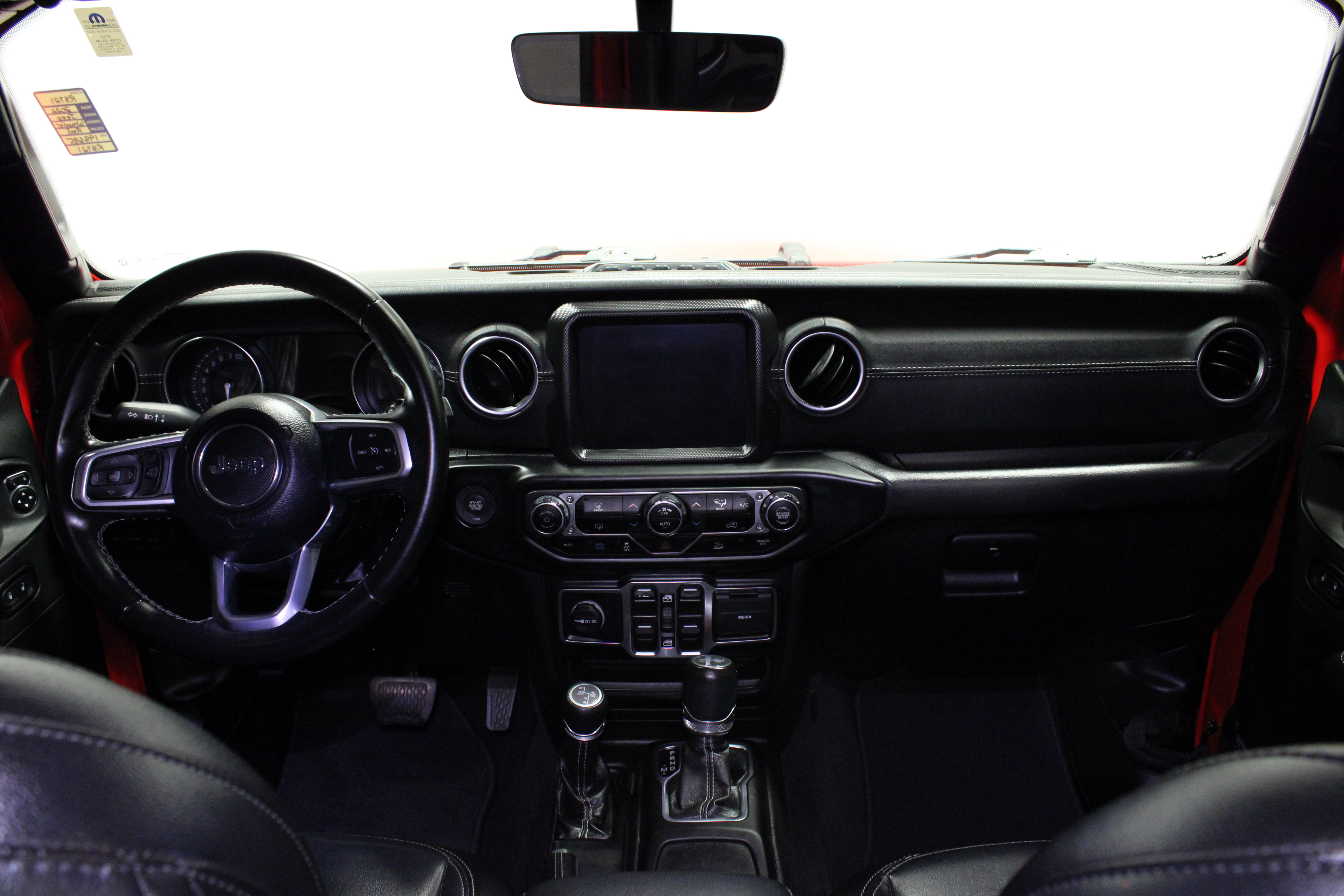 Used 2022 Jeep Wrangler Unlimited Sahara AWD/4WD image 20